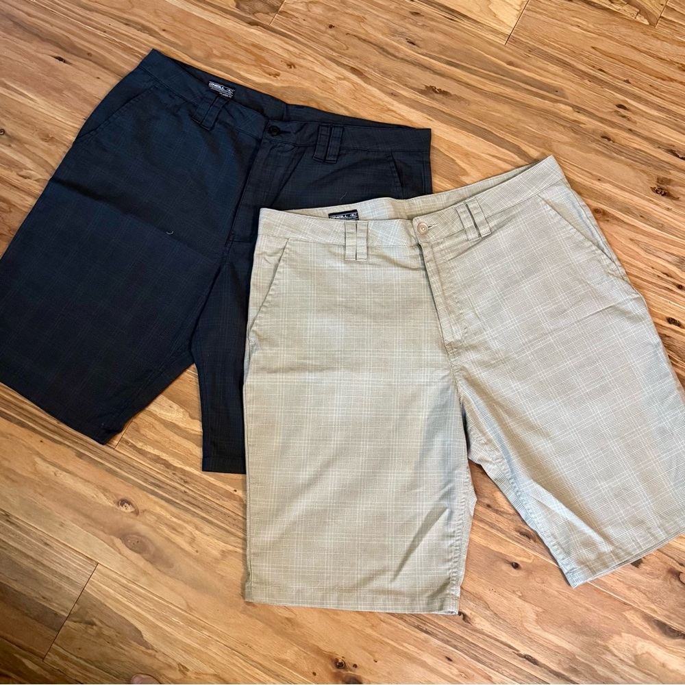 Lot of 2 O’Neill shorts 36